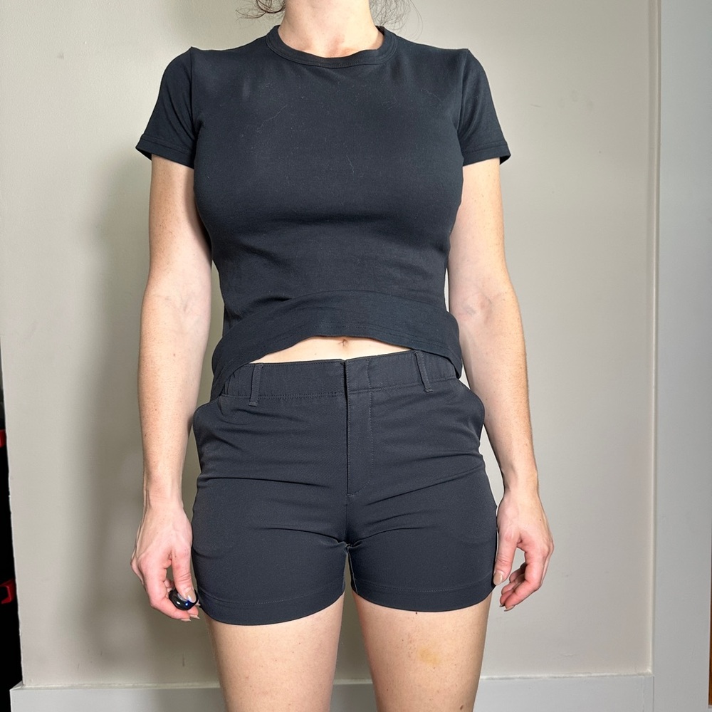Under Armour Black Shorts Size 4